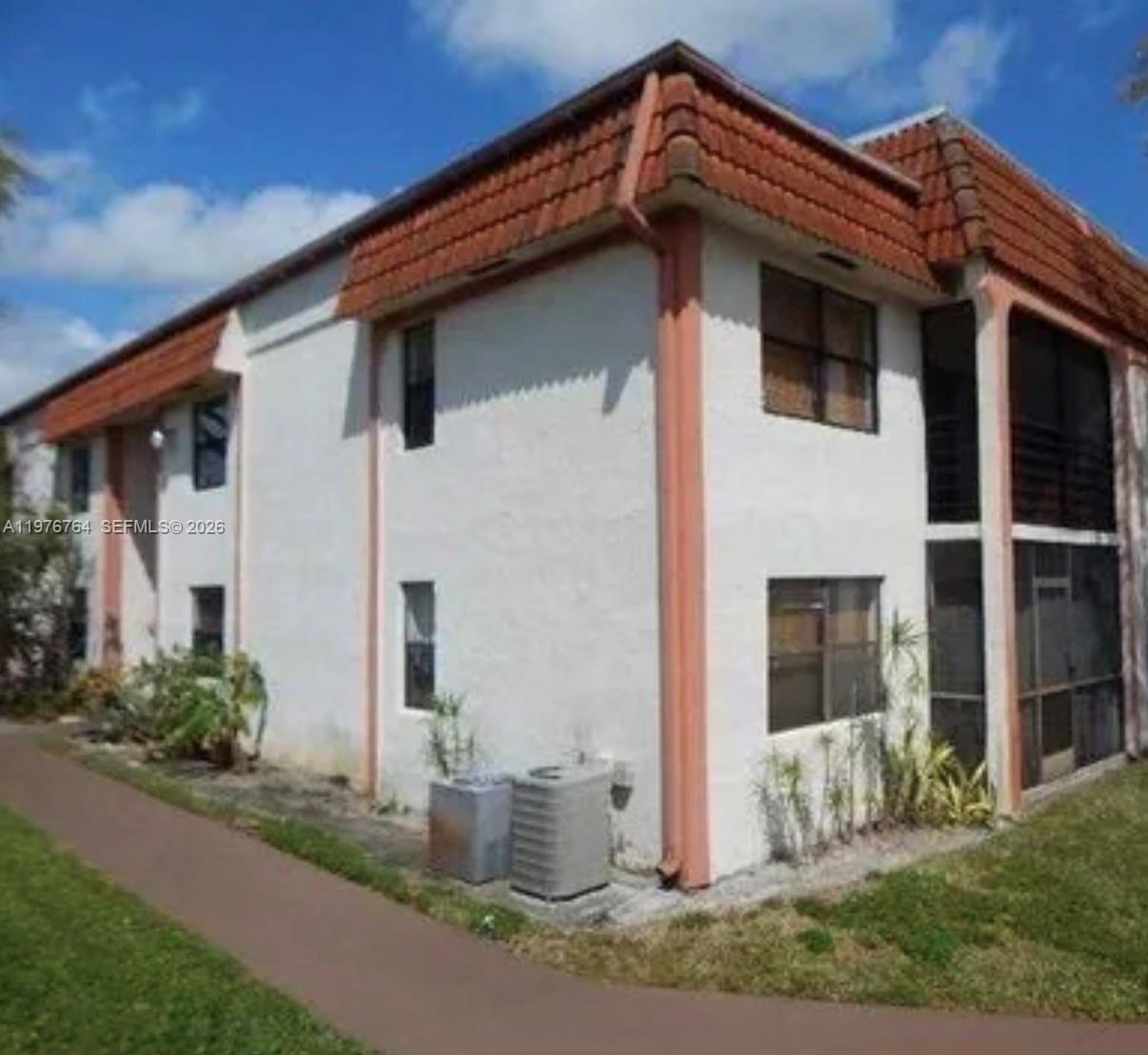 851 NE 207th Ter # 103, Miami FL 33179