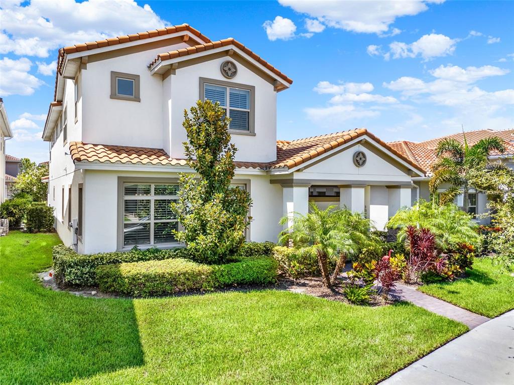 10249 BEECHWOOD LANE