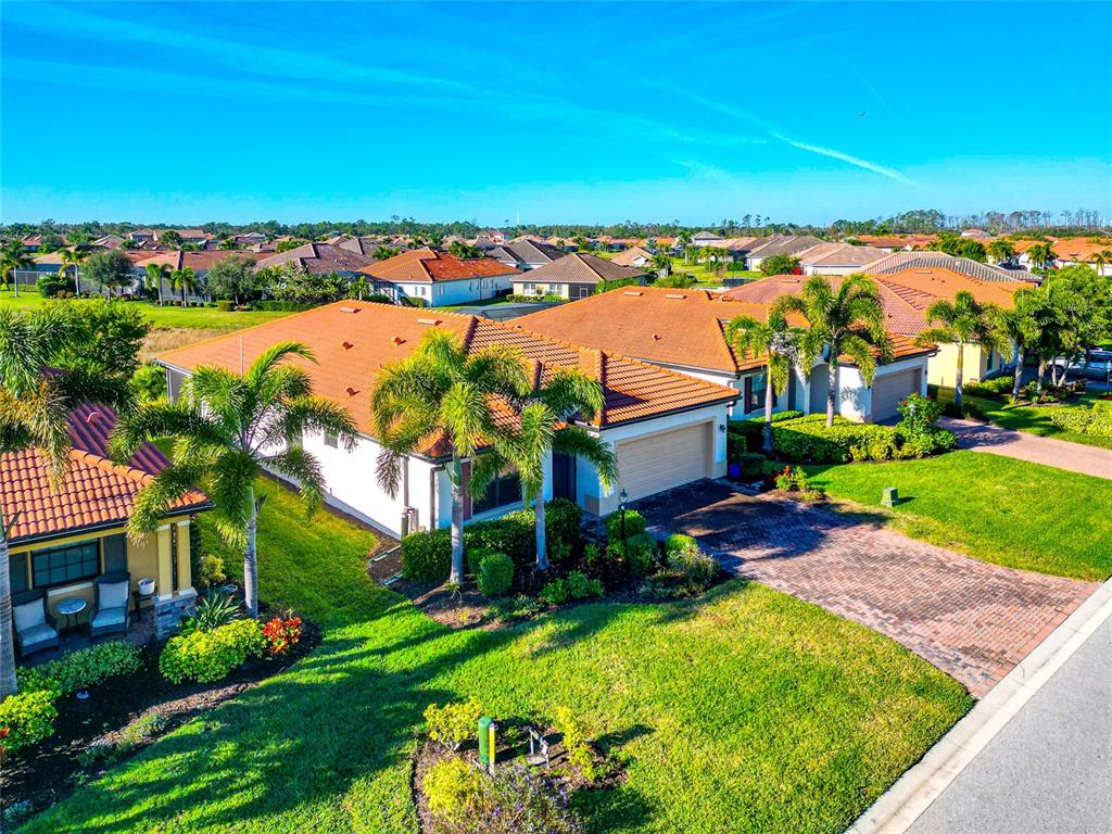 10202 MARBELLA DRIVE, BRADENTON, FL — photo 3 of 30