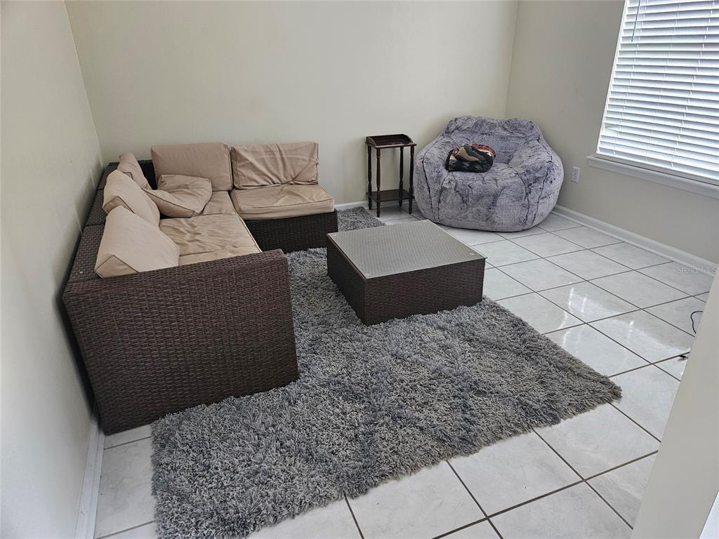 8033 MACDOUGALL DRIVE E, JACKSONVILLE, FL — photo 5 of 10