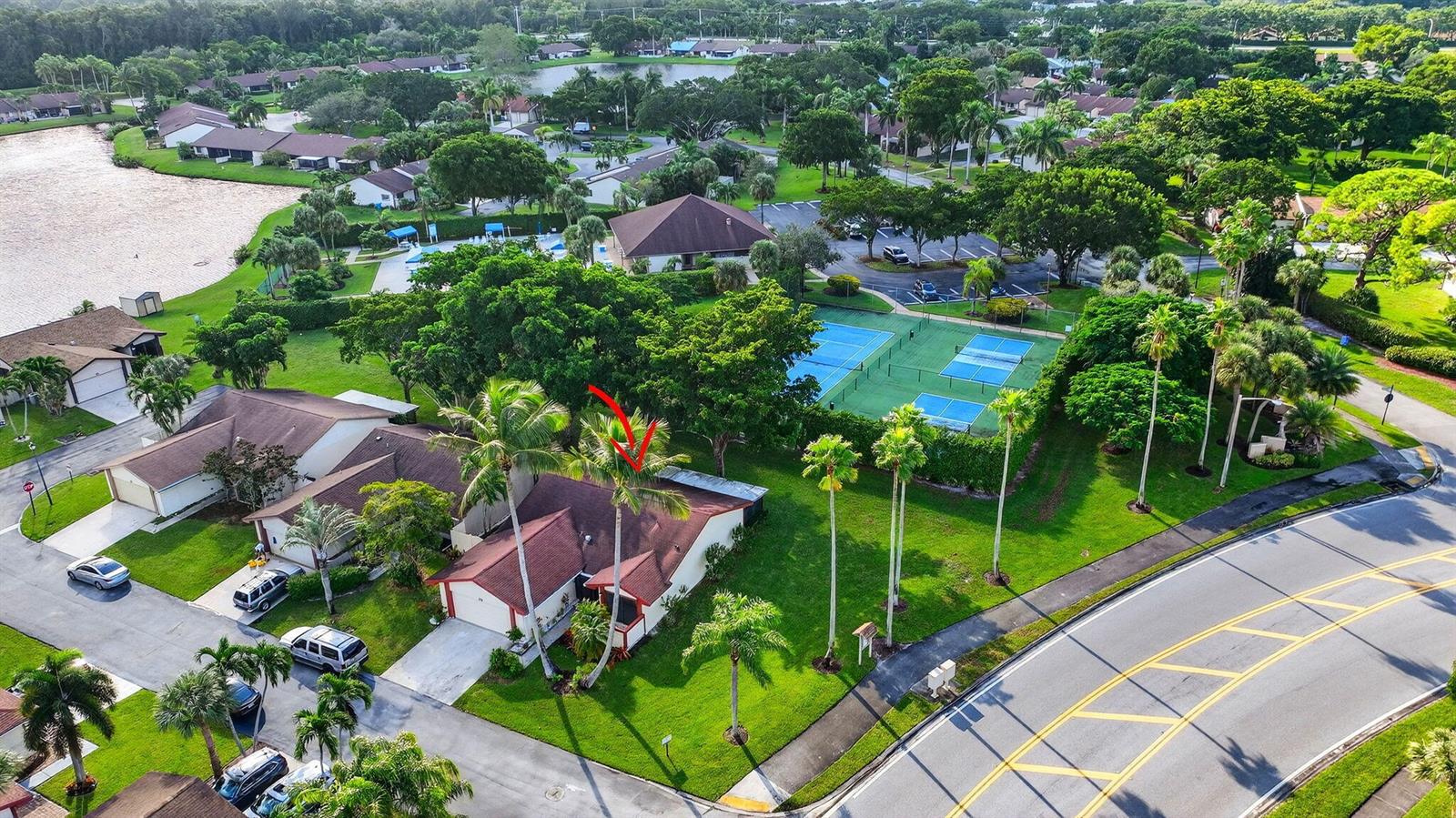 29 Fawlkland Circle, Boynton Beach FL 33426