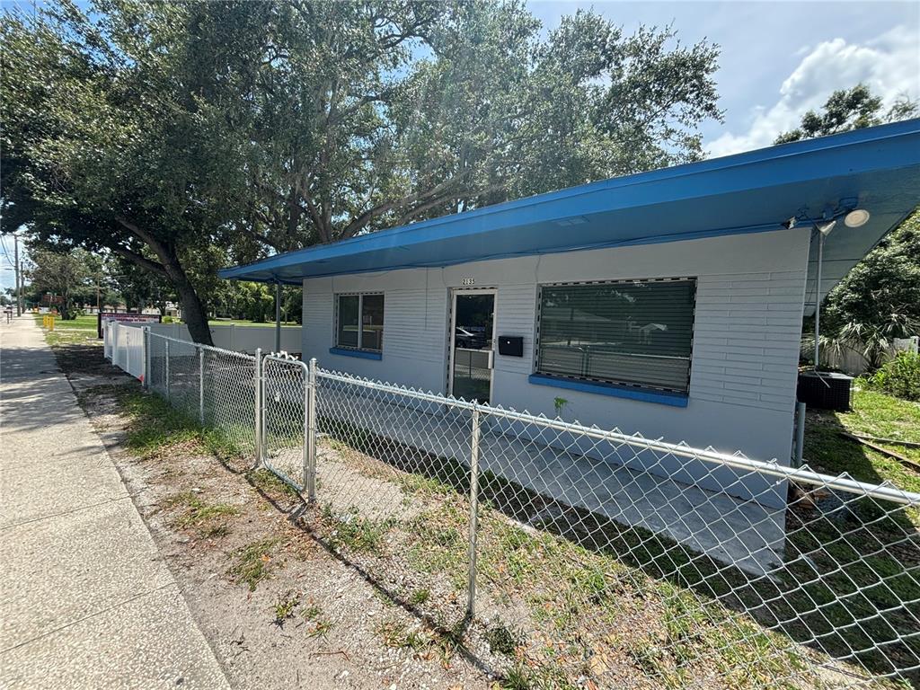 2135 S 78TH STREET