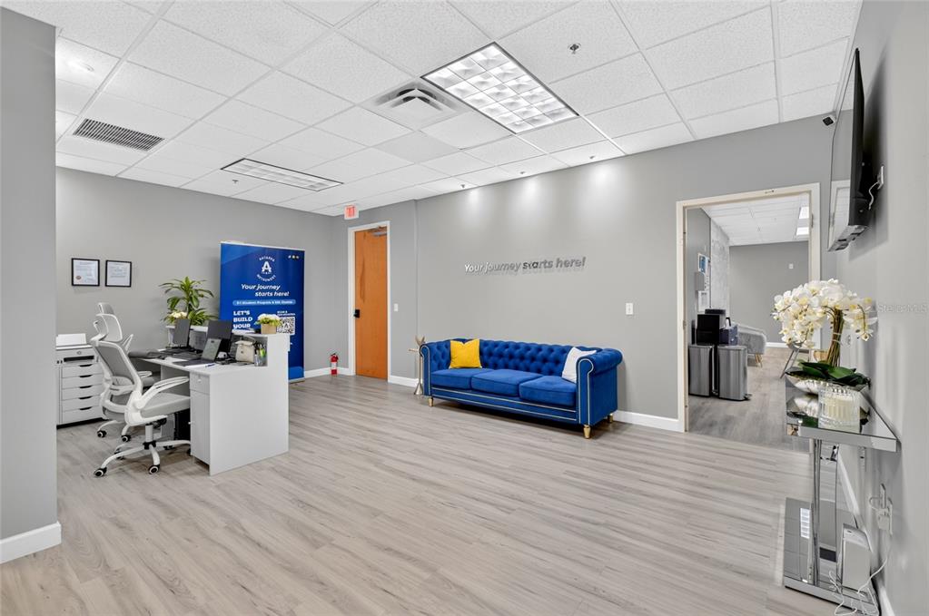 6200 METROWEST BOULEVARD UNIT 205, ORLANDO, FL — photo 2 of 30