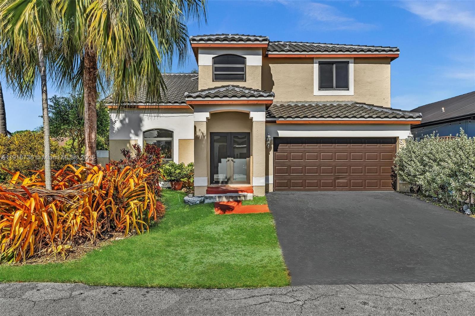 8249 NW 200th Ter, Hialeah FL 33015