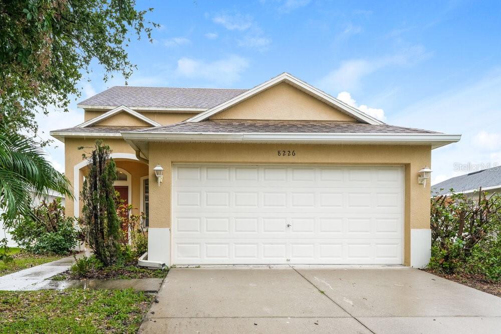 8226 SUMMER WOOD LANE