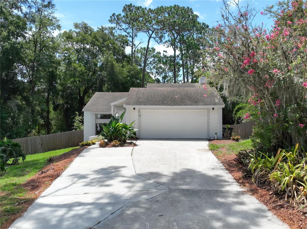 1215 DUNCAN COURT