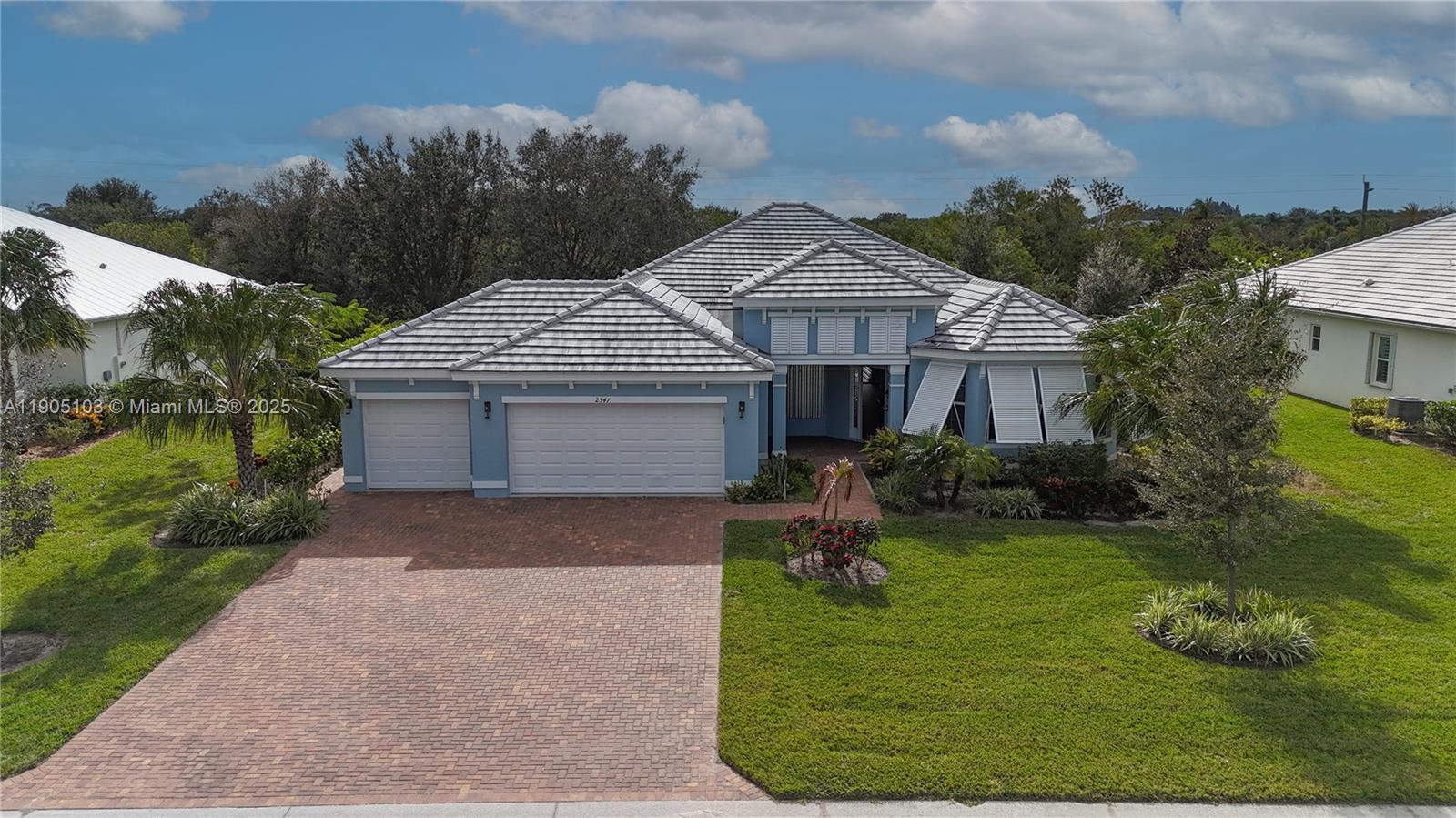 2547 Saint Lucia Cir, Vero Beach FL 32967