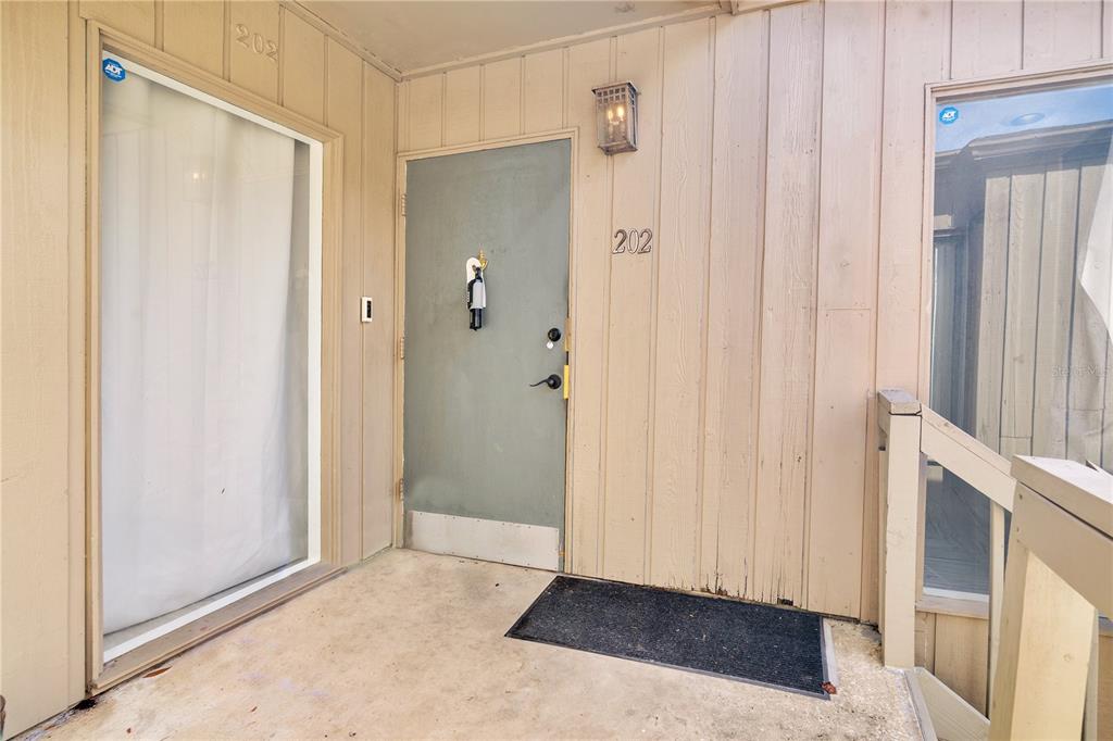 202 CROWN OAKS WAY UNIT 201