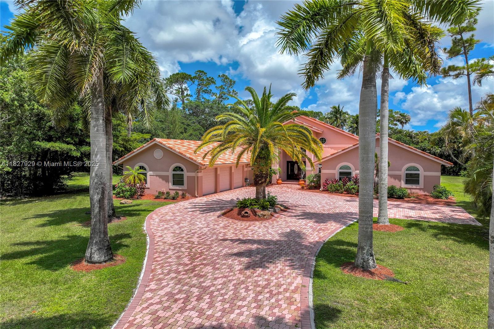 7562 NW 51st Pl, Coral Springs FL 33067
