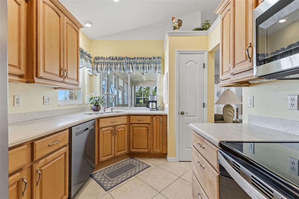 1317 CLUBVIEW COURT, VENICE, FL — photo 5 of 30