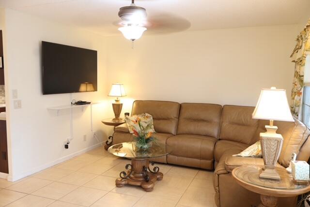 1011 Cornwall A # 1011, Boca Raton FL 33434