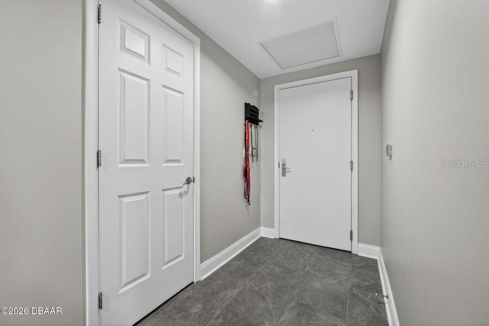 231 RIVERSIDE DRIVE UNIT 1002-1, DAYTONA BEACH, FL — photo 4 of 30