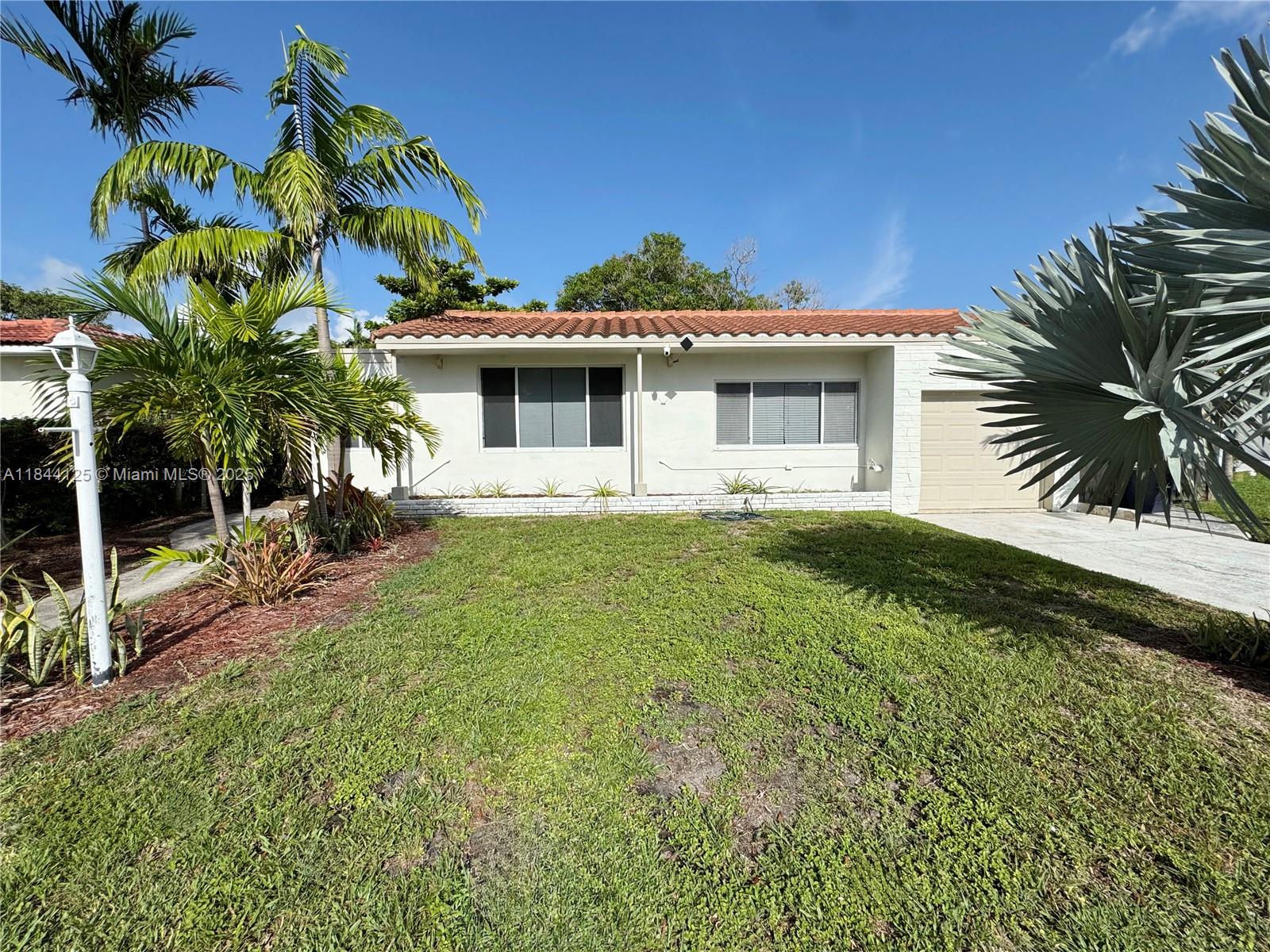 7536 Cutlass Ave, North Bay Village FL 33141