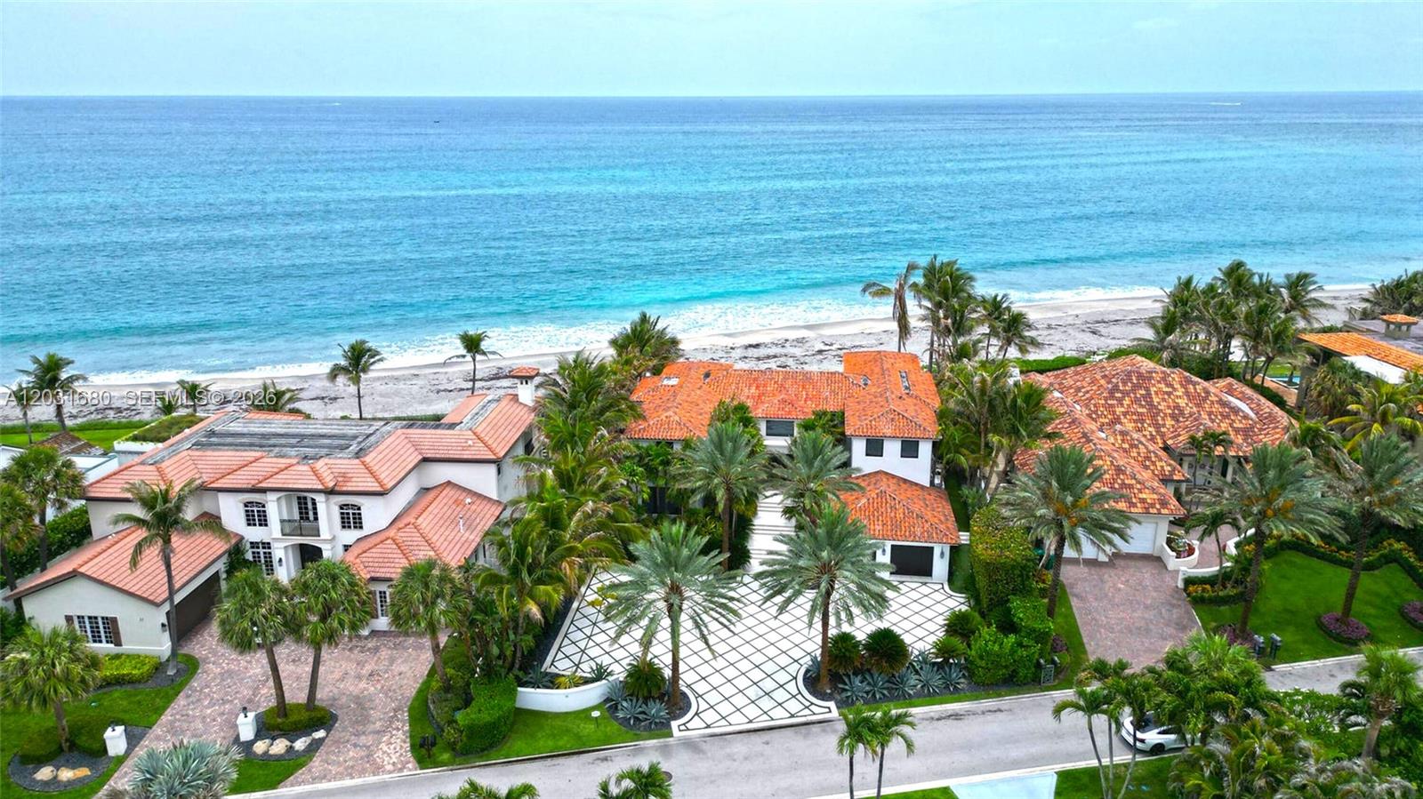 14 Ocean Dr, Jupiter Inlet Colony FL 33469