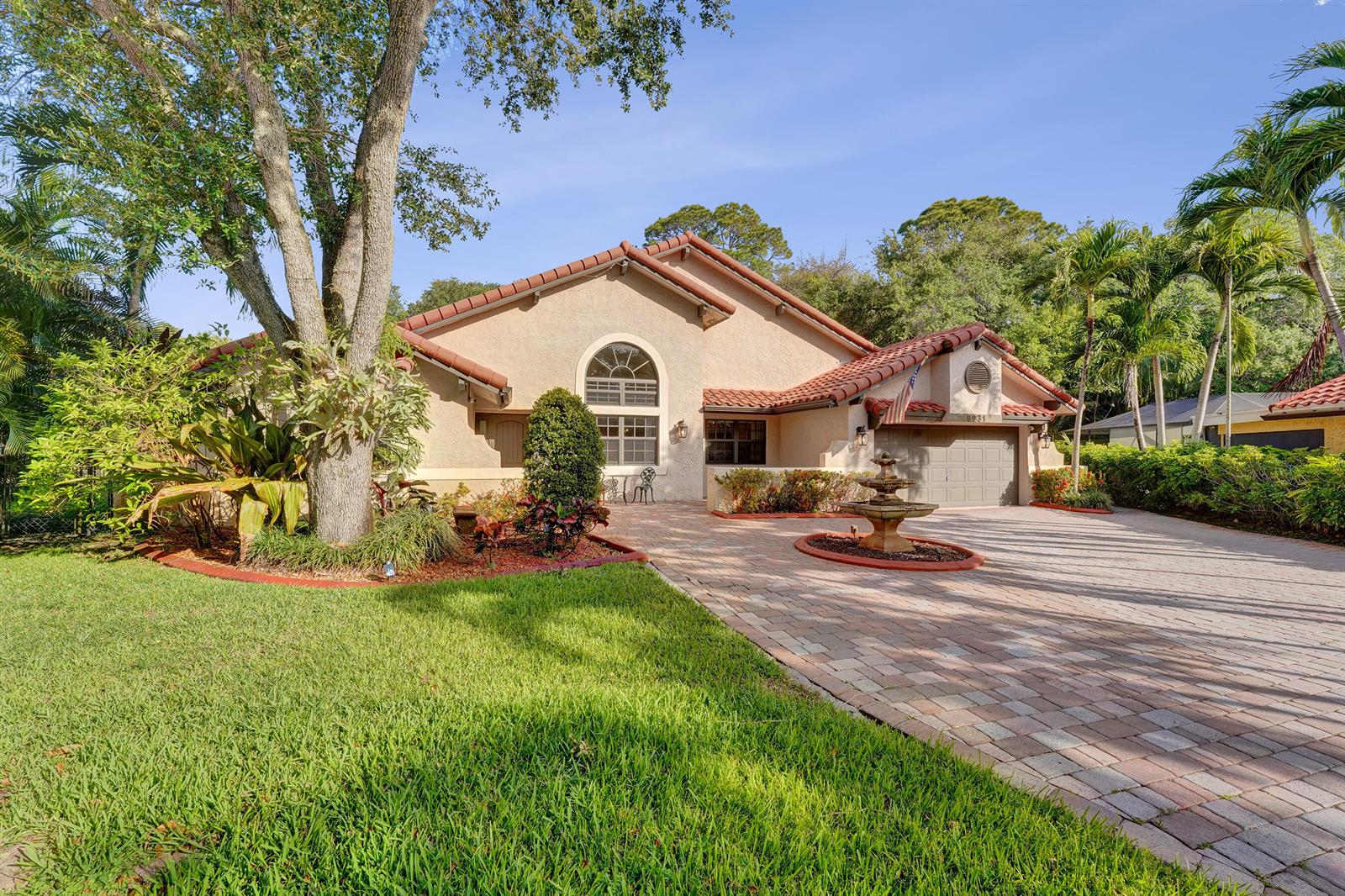 9931 SW 23rd Street, Davie FL 33324