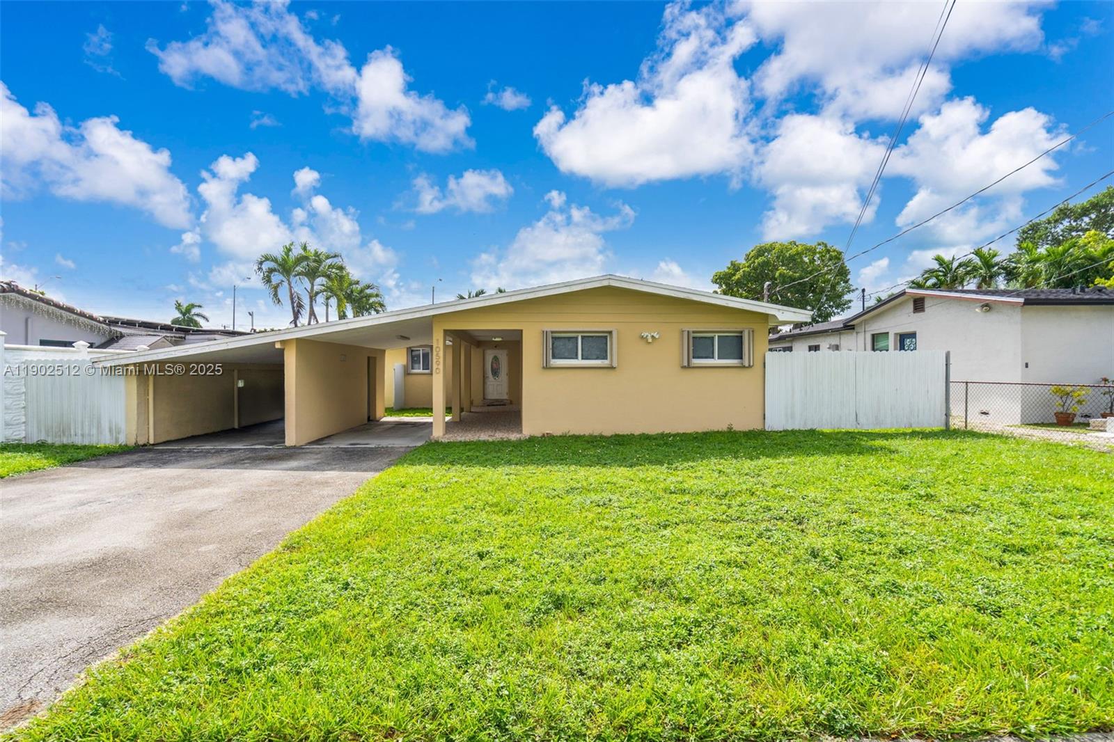 10590 SW 7th Ter, Sweetwater FL 33174