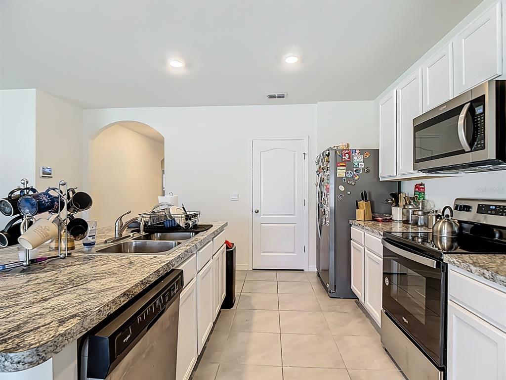 132 SOFIA LANE, LAKE ALFRED, FL — photo 4 of 20