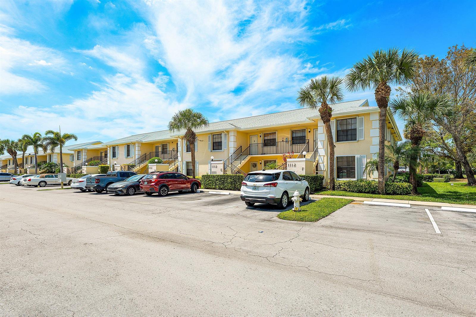 Steps To Your Car! — 1111 Keystone Drive # B, Jupiter FL 33458, JUPITER, FL