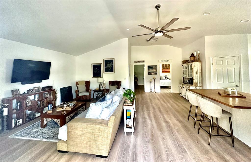 7233 MIDNIGHT PASS ROAD, SARASOTA, FL — photo 4 of 15