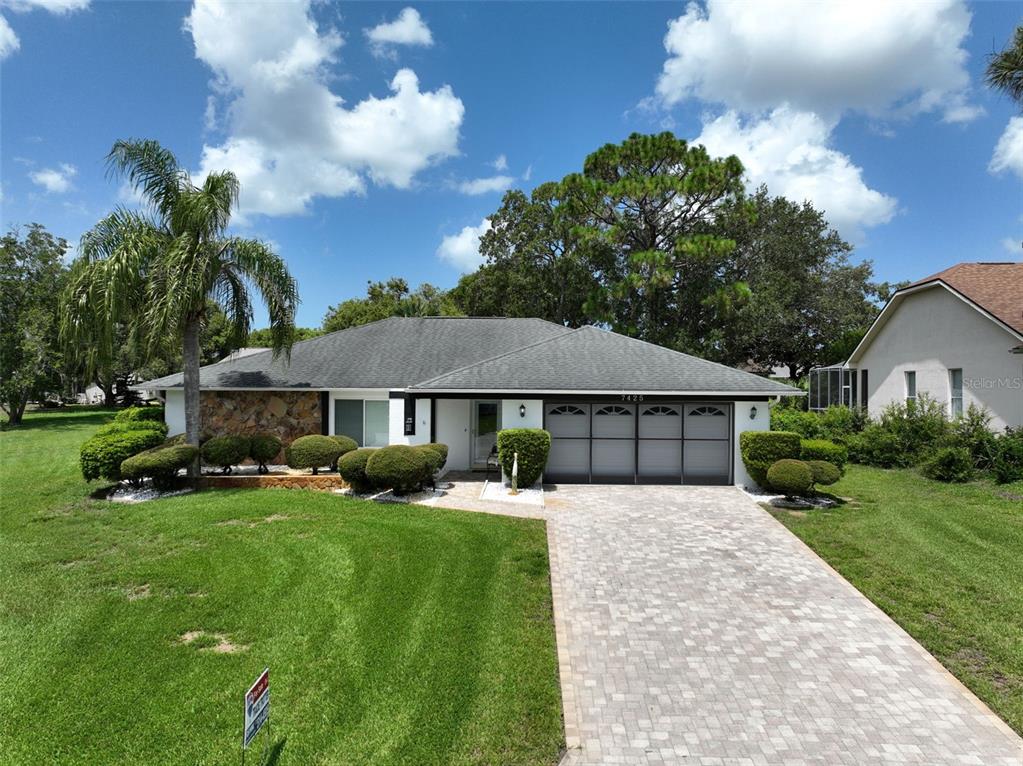7425 LEITH COURT