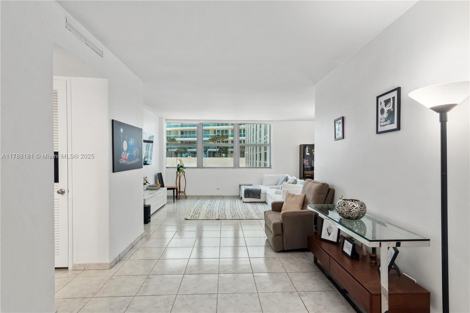 5055 Collins Ave # 5F, Miami Beach FL 33140