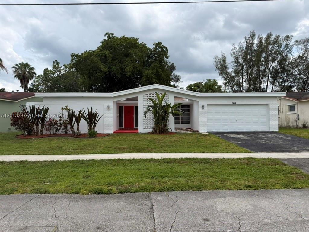 7160 NW 21st St, Sunrise FL 33313