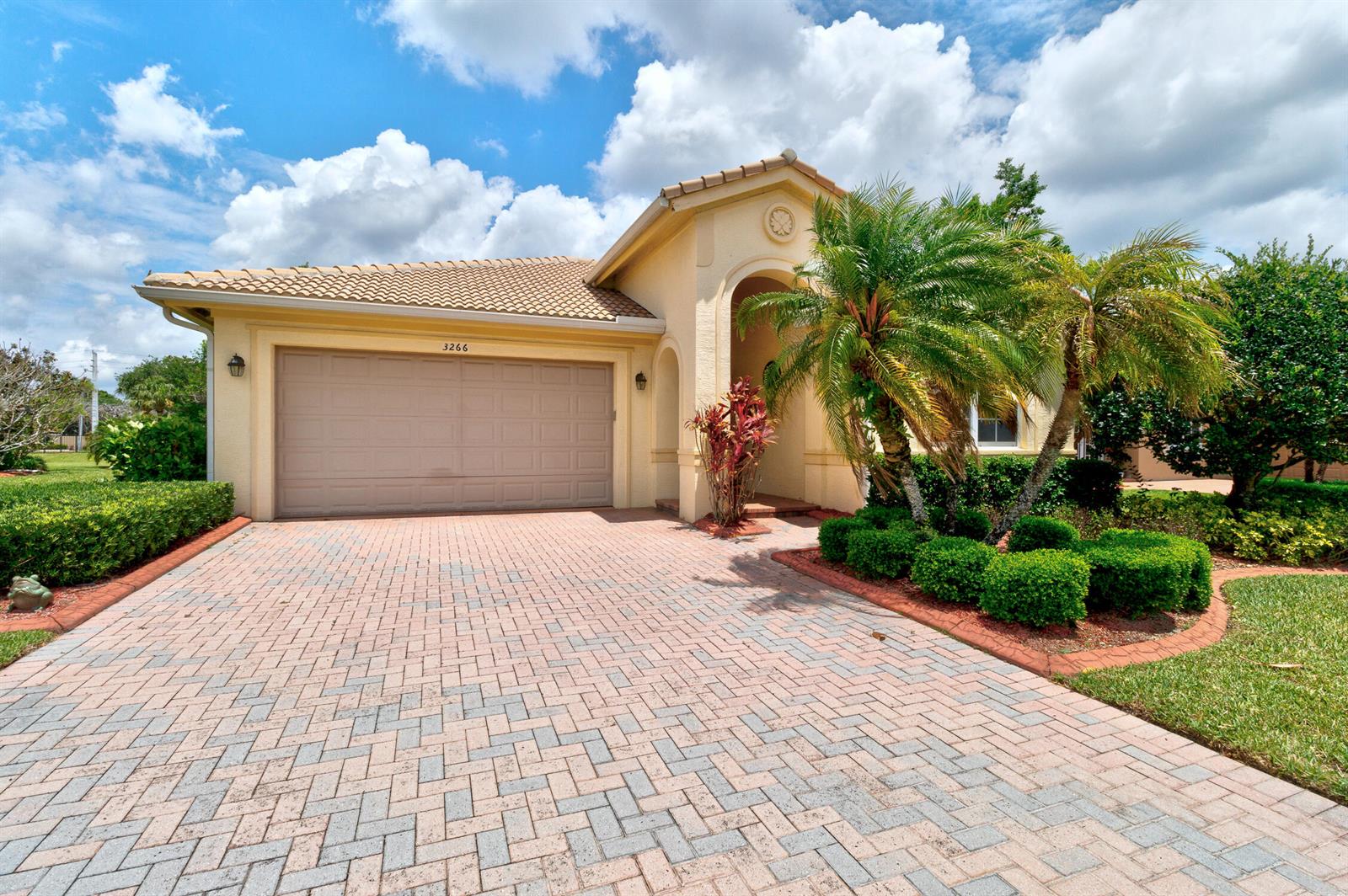 3266 Sussex Way, Vero Beach FL 32966