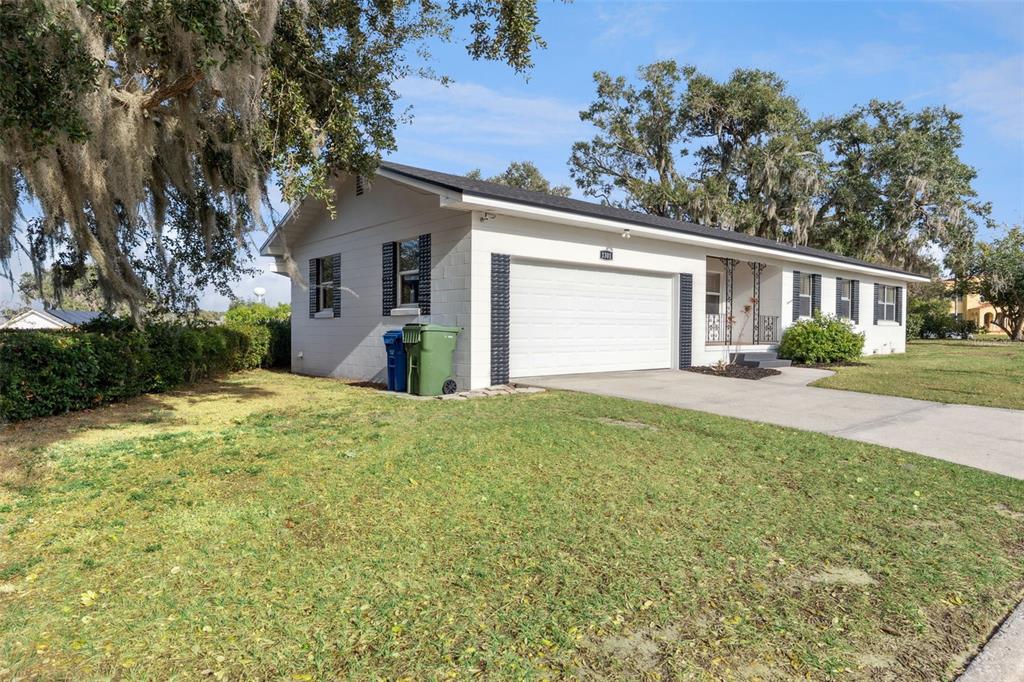 1301 EVALYN DRIVE SE, WINTER HAVEN, FL — photo 3 of 21