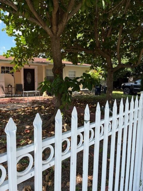 2901 NW 163rd St, Miami Gardens FL 33054
