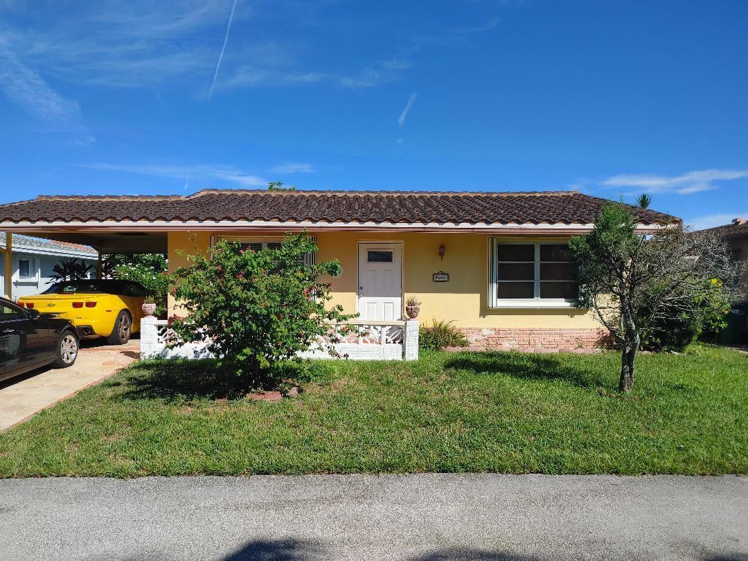 5004 NW 49th Road, Tamarac FL 33319