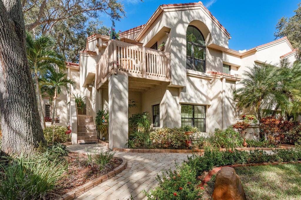 334 LOS PRADOS DRIVE UNIT 421