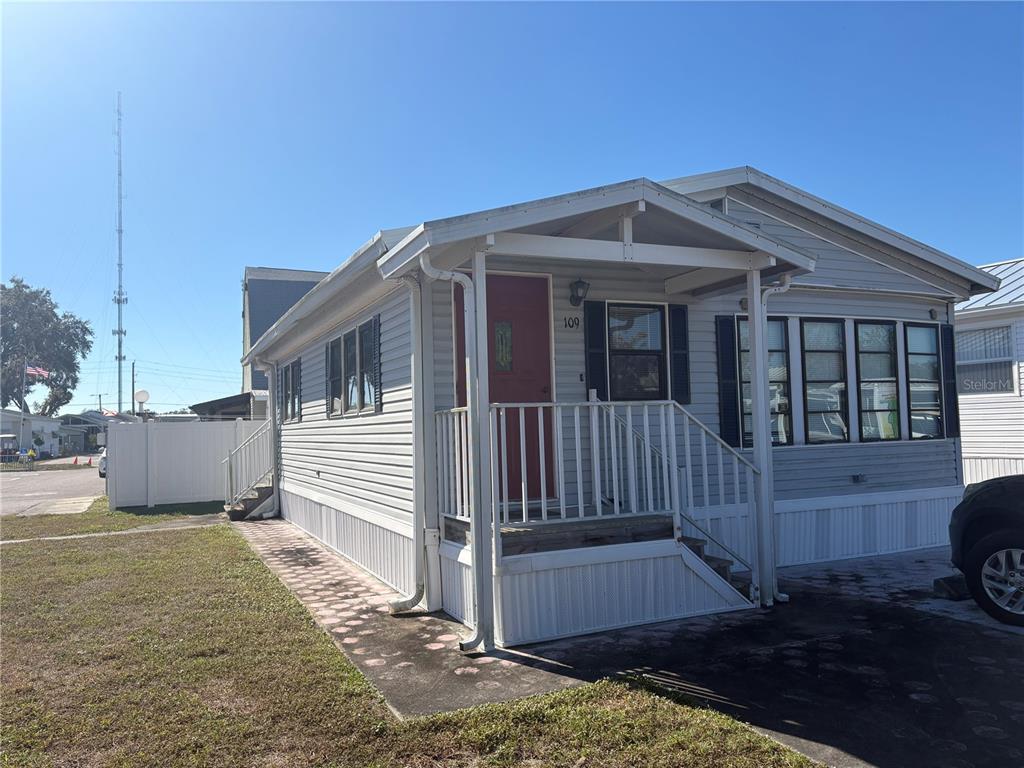 3275 26TH AVENUE E UNIT 109
