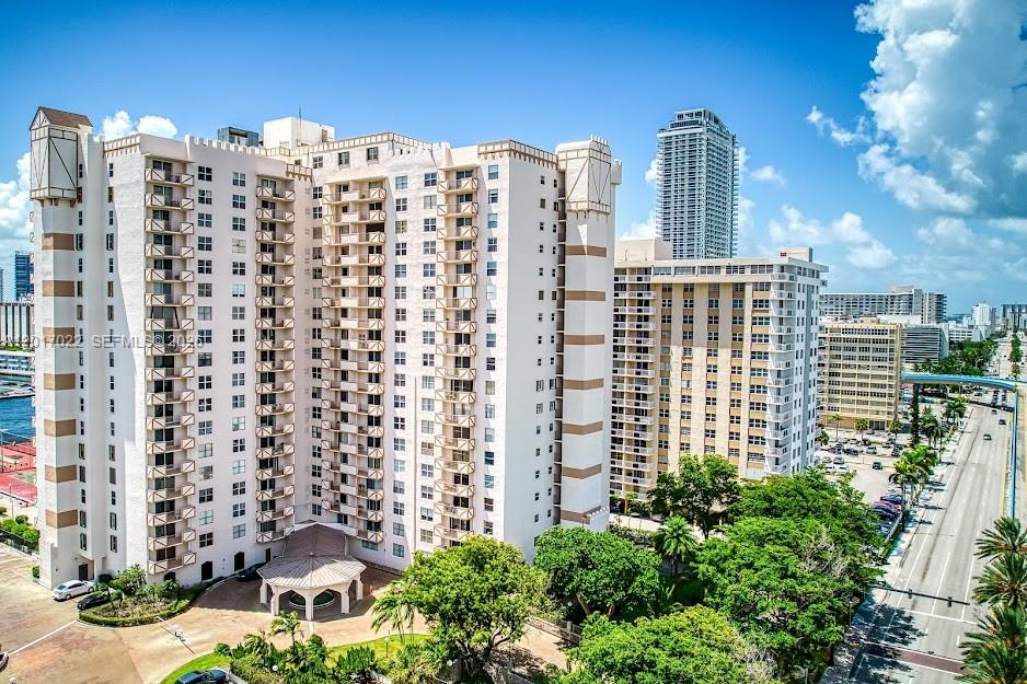 1865 S Ocean Dr # 15C, Hallandale Beach FL 33009