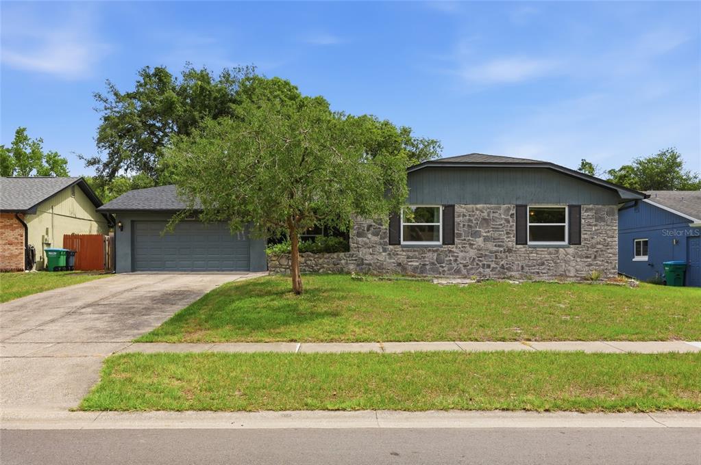 984 TURKEY HOLLOW CIRCLE