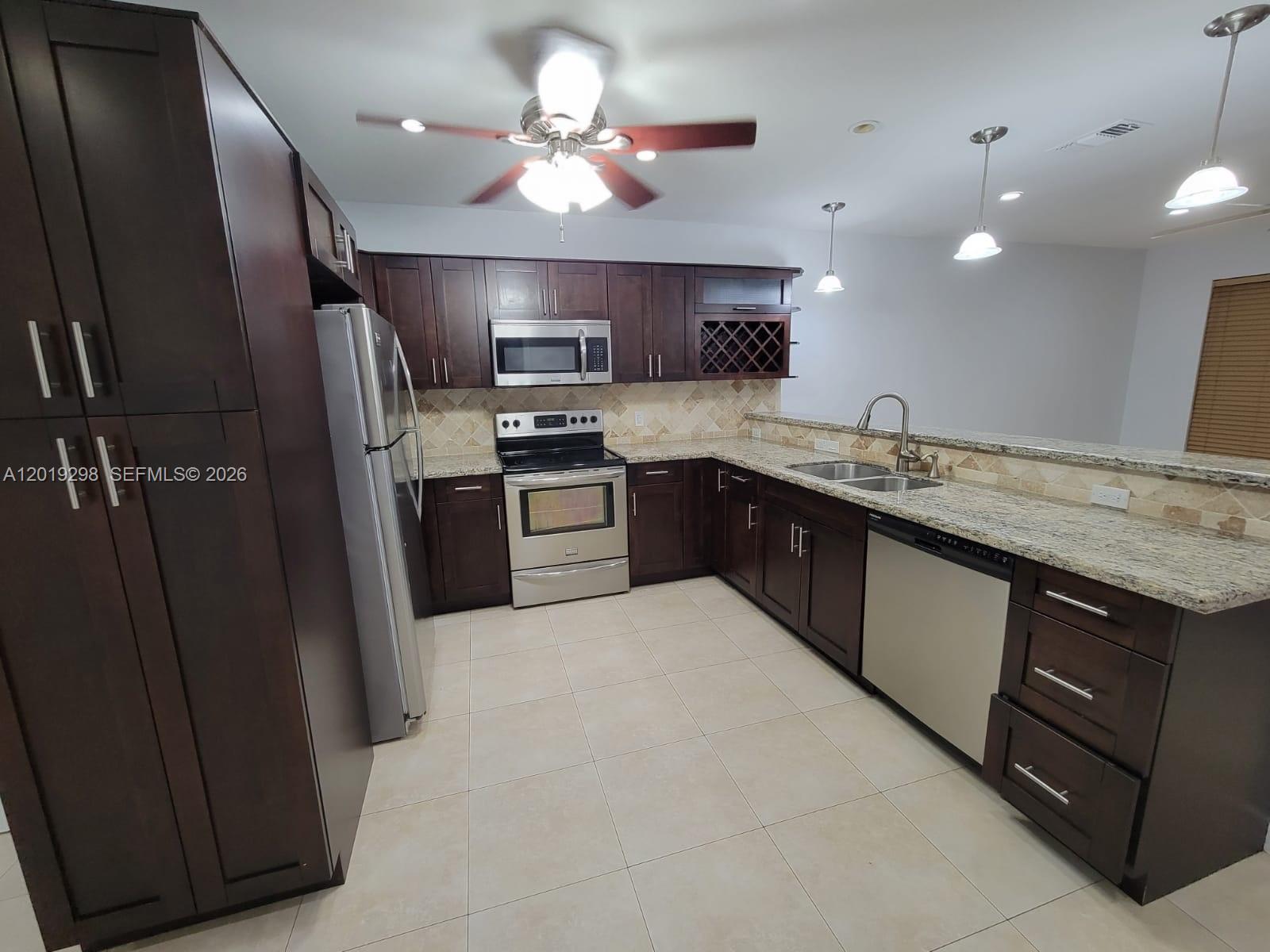 5780 SW 61st St # 5780, Miami FL 33143