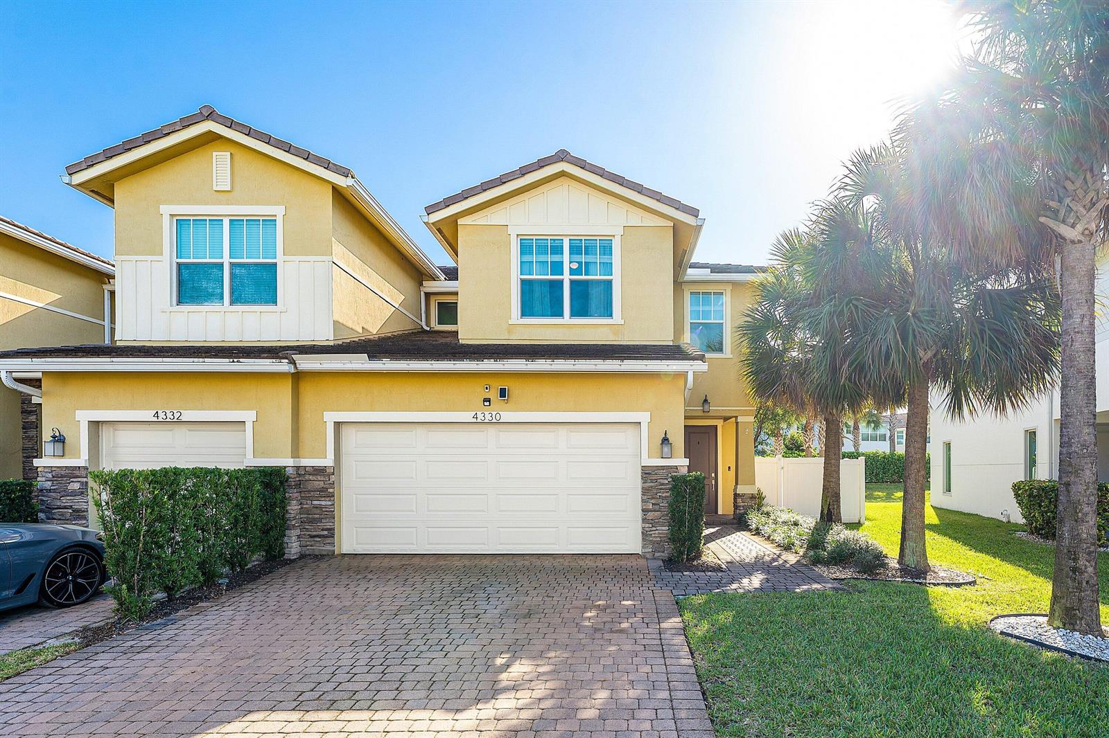 4330 Lago Drive, Deerfield Beach FL 33064