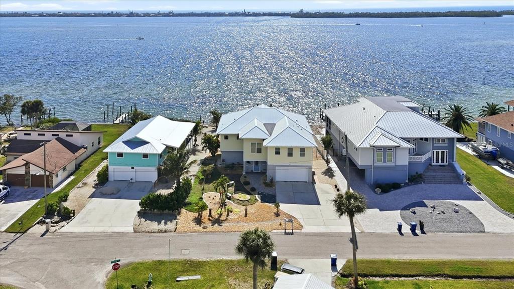 905 CHAPIN BOULEVARD