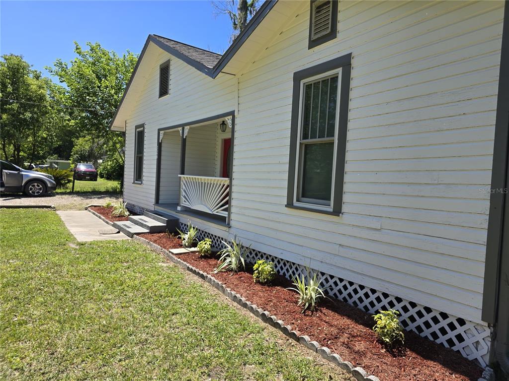 326 SE 2ND STREET, WILLISTON, FL — photo 3 of 30
