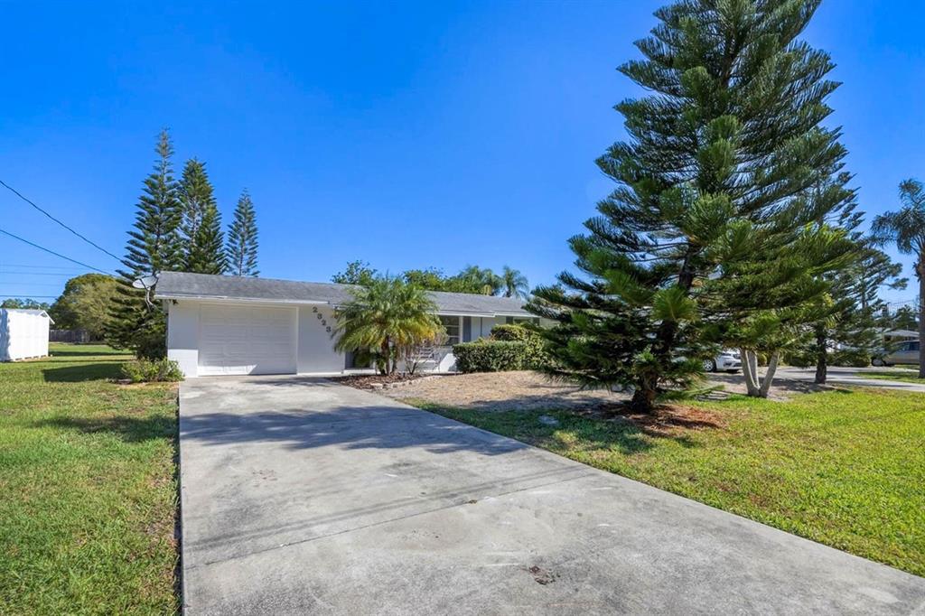 2323 DOUD STREET