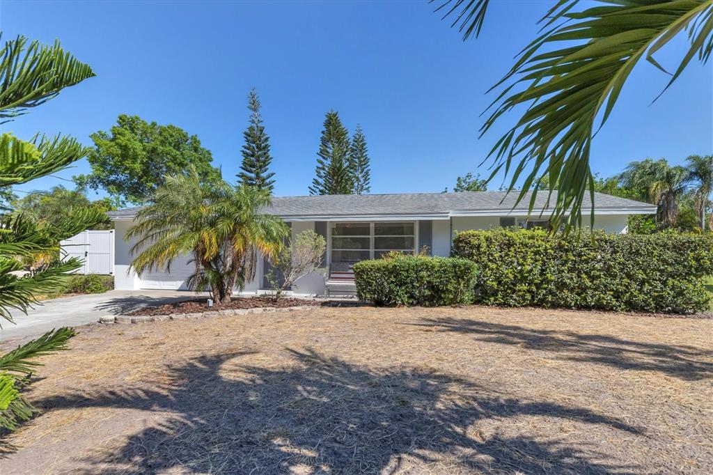 2323 DOUD STREET, SARASOTA, FL — photo 3 of 30