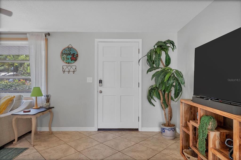 2323 DOUD STREET, SARASOTA, FL — photo 5 of 30