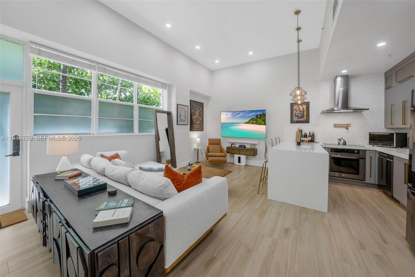 935 Euclid Ave # 5, Miami Beach FL 33139