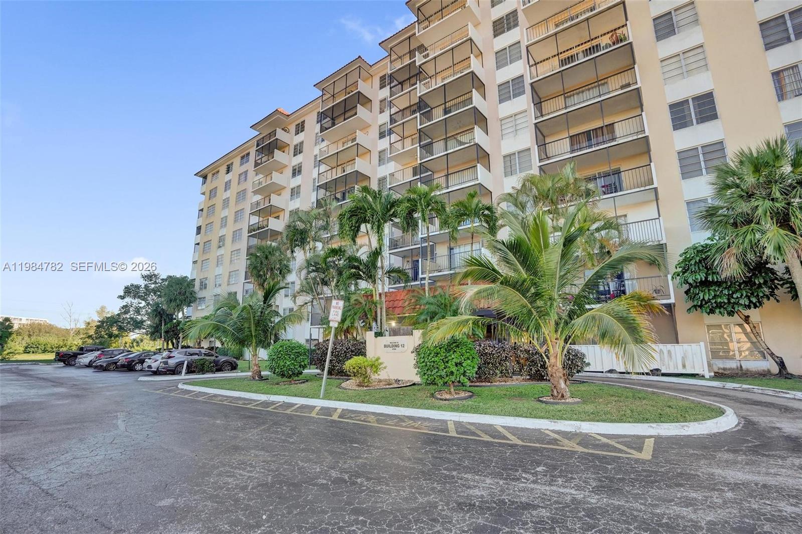 4164 Inverrary Dr # 815, Lauderhill FL 33319