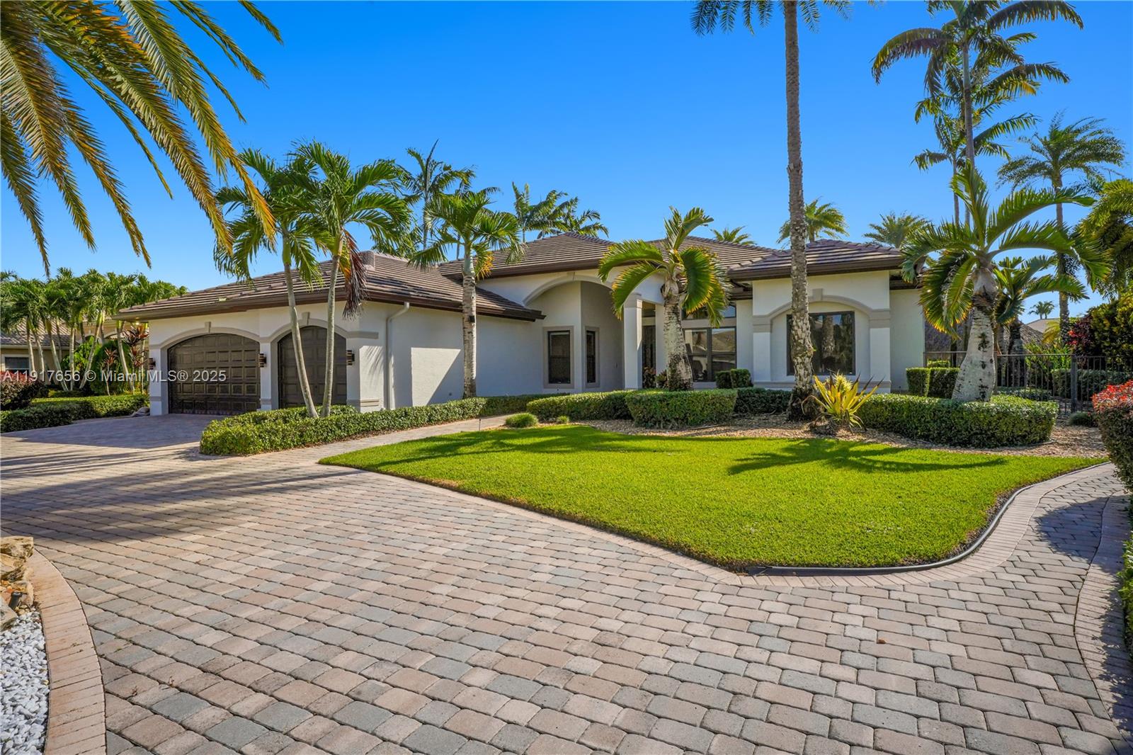 14896 SW 38th St, Davie FL 33331