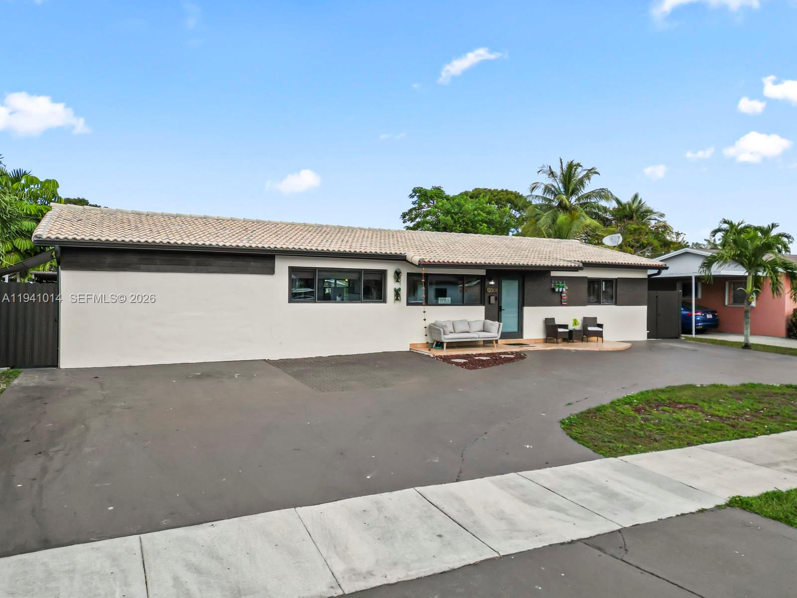 12301 SW 28th St, Miami FL 33175