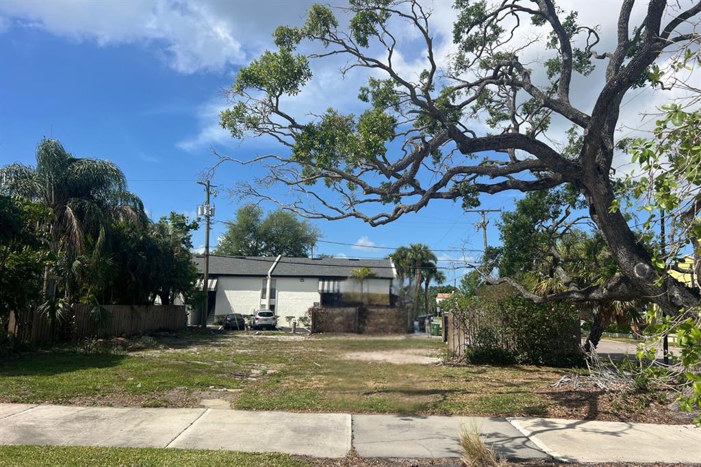 404 E DAVIS BOULEVARD, TAMPA, FL — photo 3 of 10