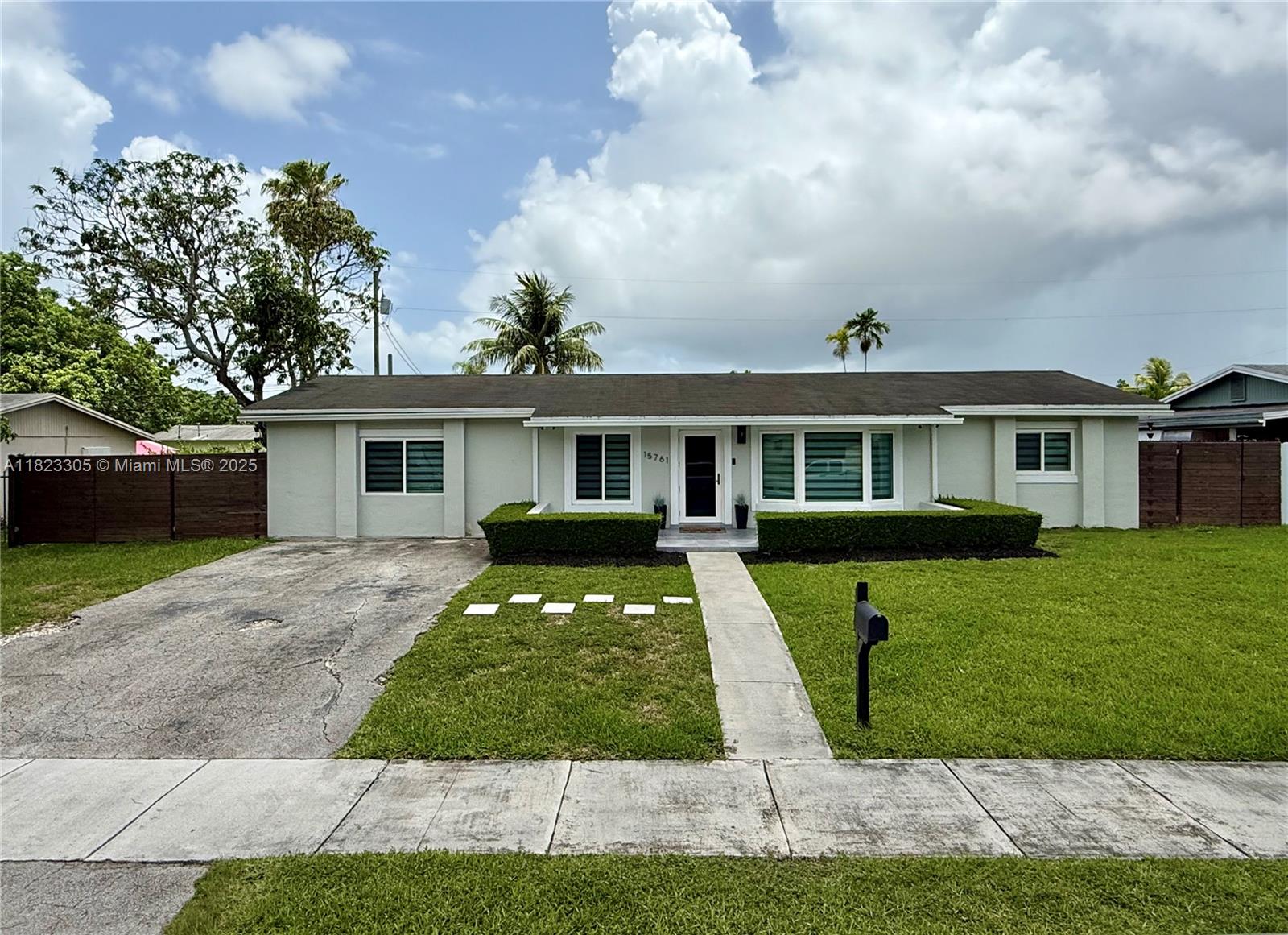 15761 SW 102nd Ct, Miami FL 33157