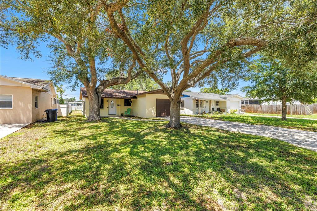 231 93RD AVENUE N, ST PETERSBURG, FL — photo 4 of 28