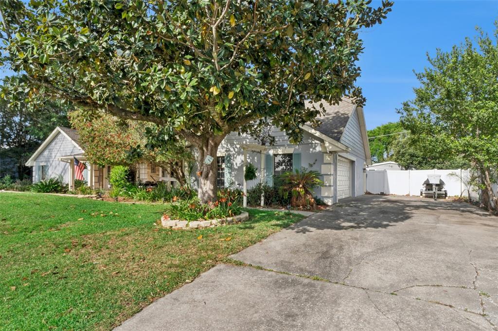 2002 FAIRWAY DRIVE, EUSTIS, FL — photo 3 of 30