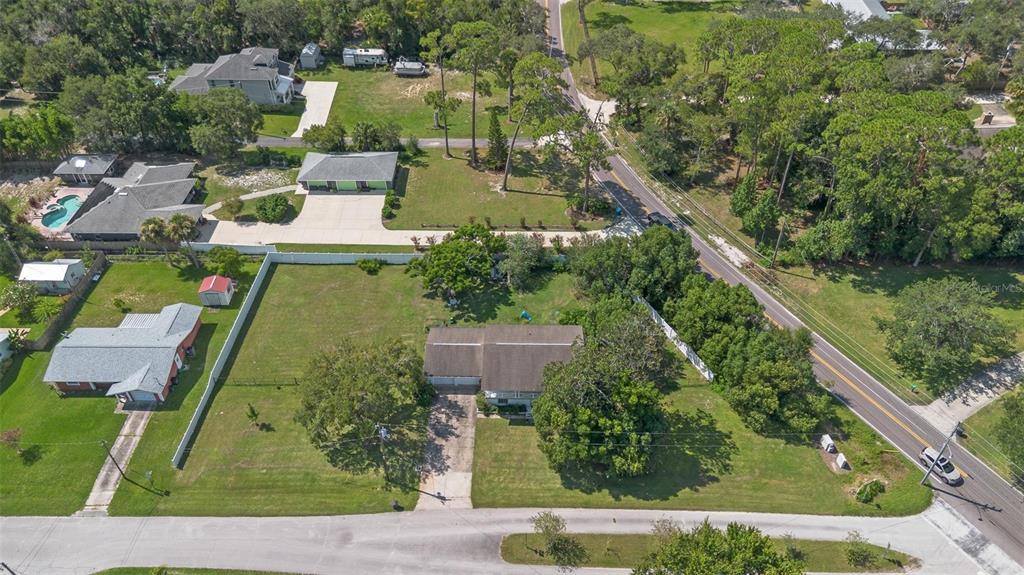 2464 LYDIA WAY